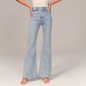 Abercrombie & Fitch The Flare Ultra High Rise Jeans